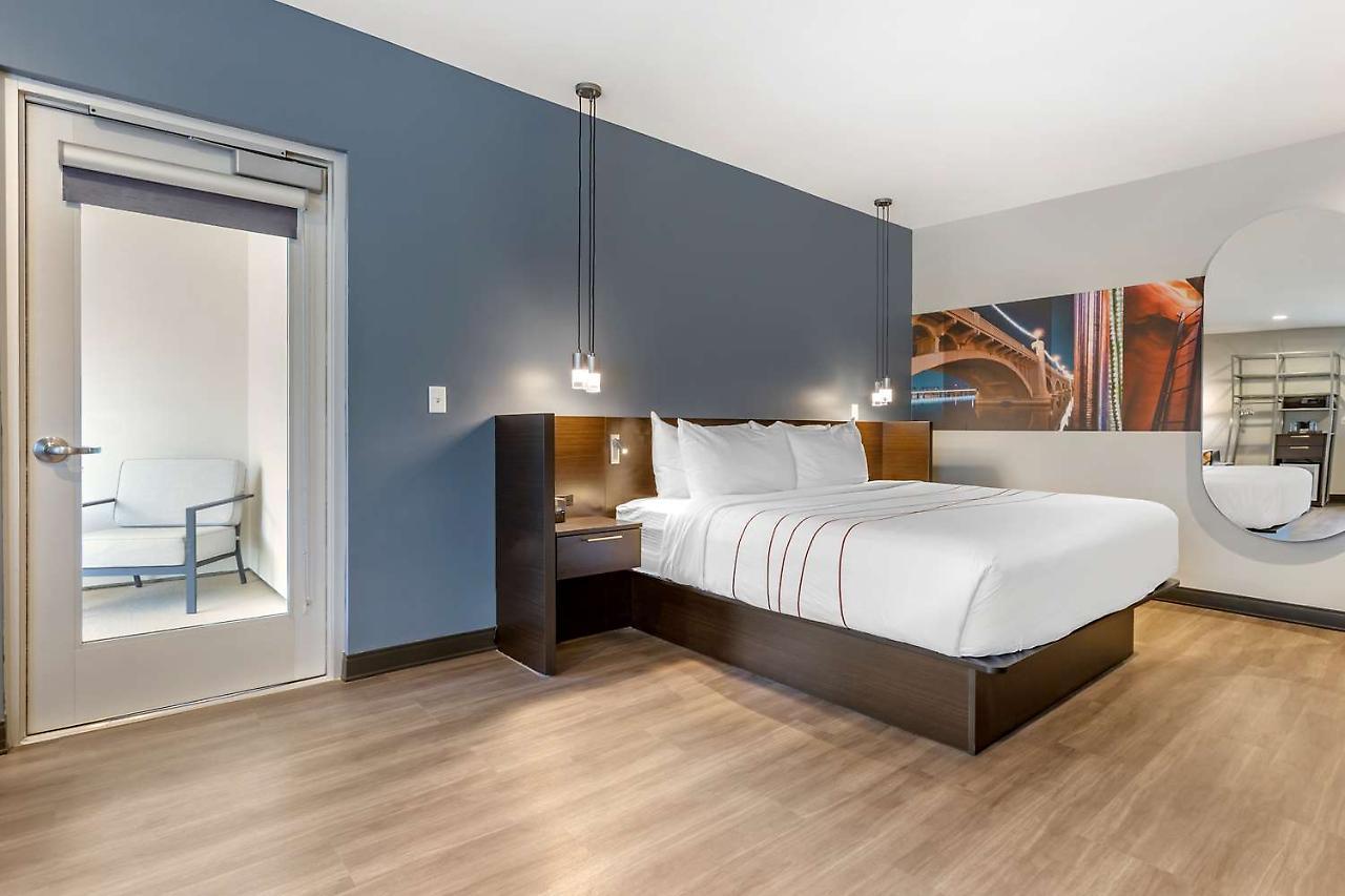 Vib Hotel By Best Western Phoenix - Tempe Exterior photo
